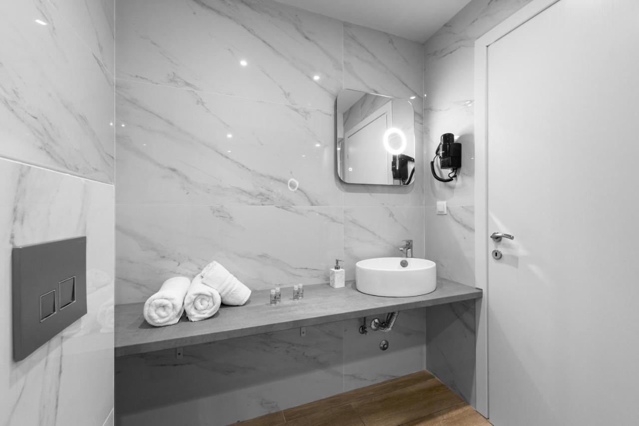 Hermes Suites, Ermou St, Nilie Hospitality Mgmt Tesalonika Bagian luar foto